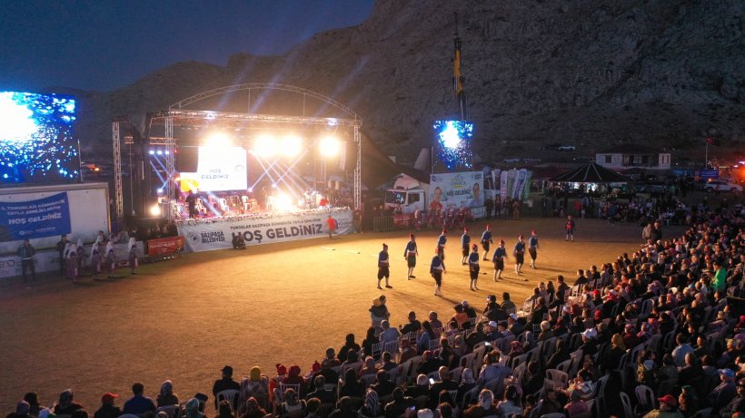 Günnercik'e onbinler akın etti. Özgen yaklaşık 3 milyona Yayla Ağası seçildi