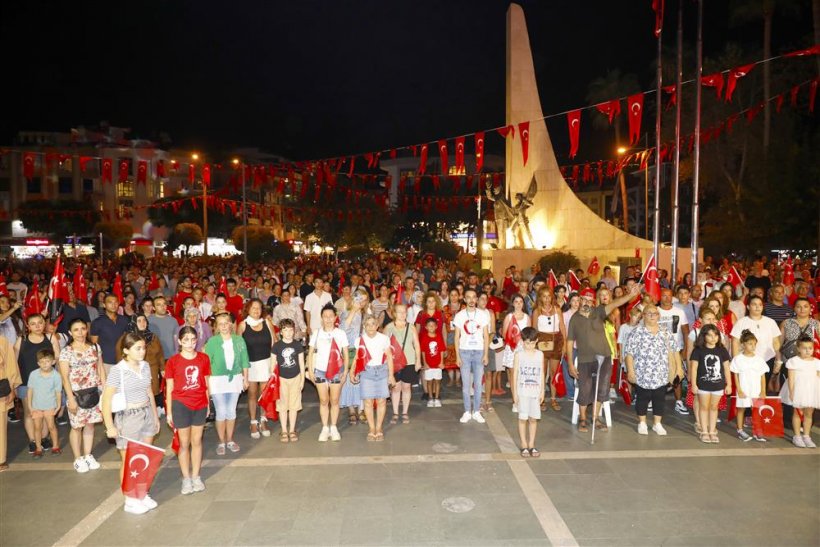 Alanya’da 30 Ağustos Zafer Bayramı coşkusu