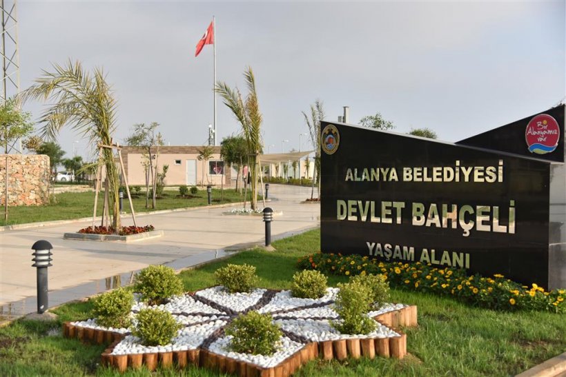 Manisa'da Devlet Bahçeli ismi meydandan kaldırıldı: Gözler Alanya'ya çevrildi