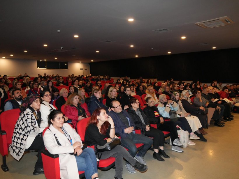 Sokak hayvanları için tek yürek olundu