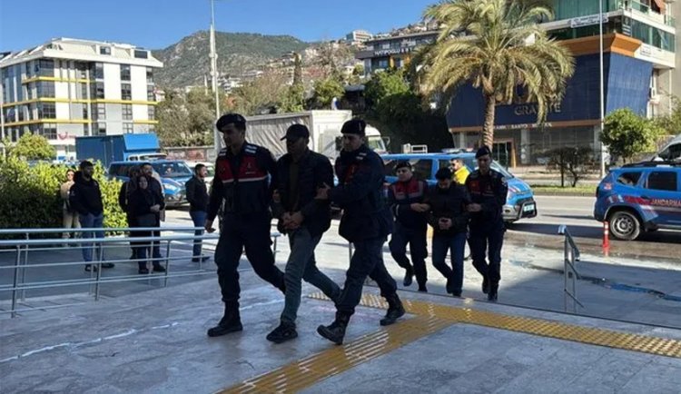 Alanya'da tefeci operasyonun Baba ve oğlu tutuklandı