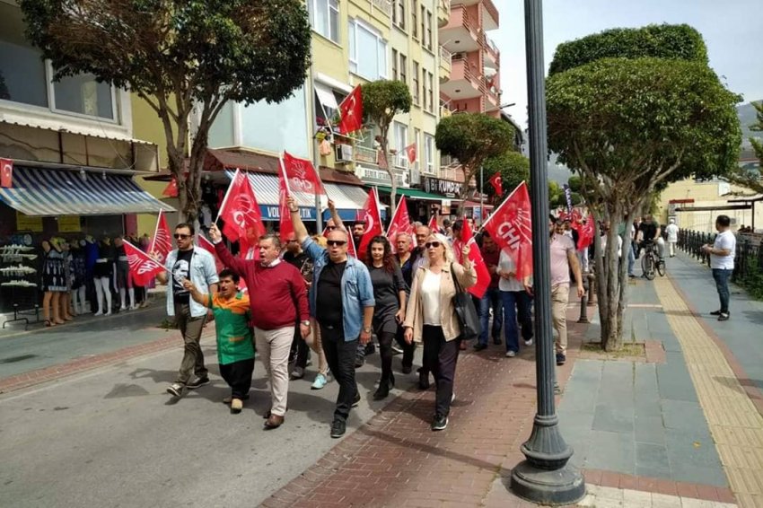 Alanya'da Fotoğraflarla 1 Mayıs Coşkusu